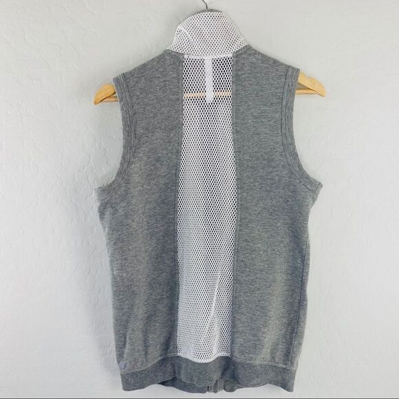 Fabletics Temecula gray zipper vest size small - Picture 4 of 7